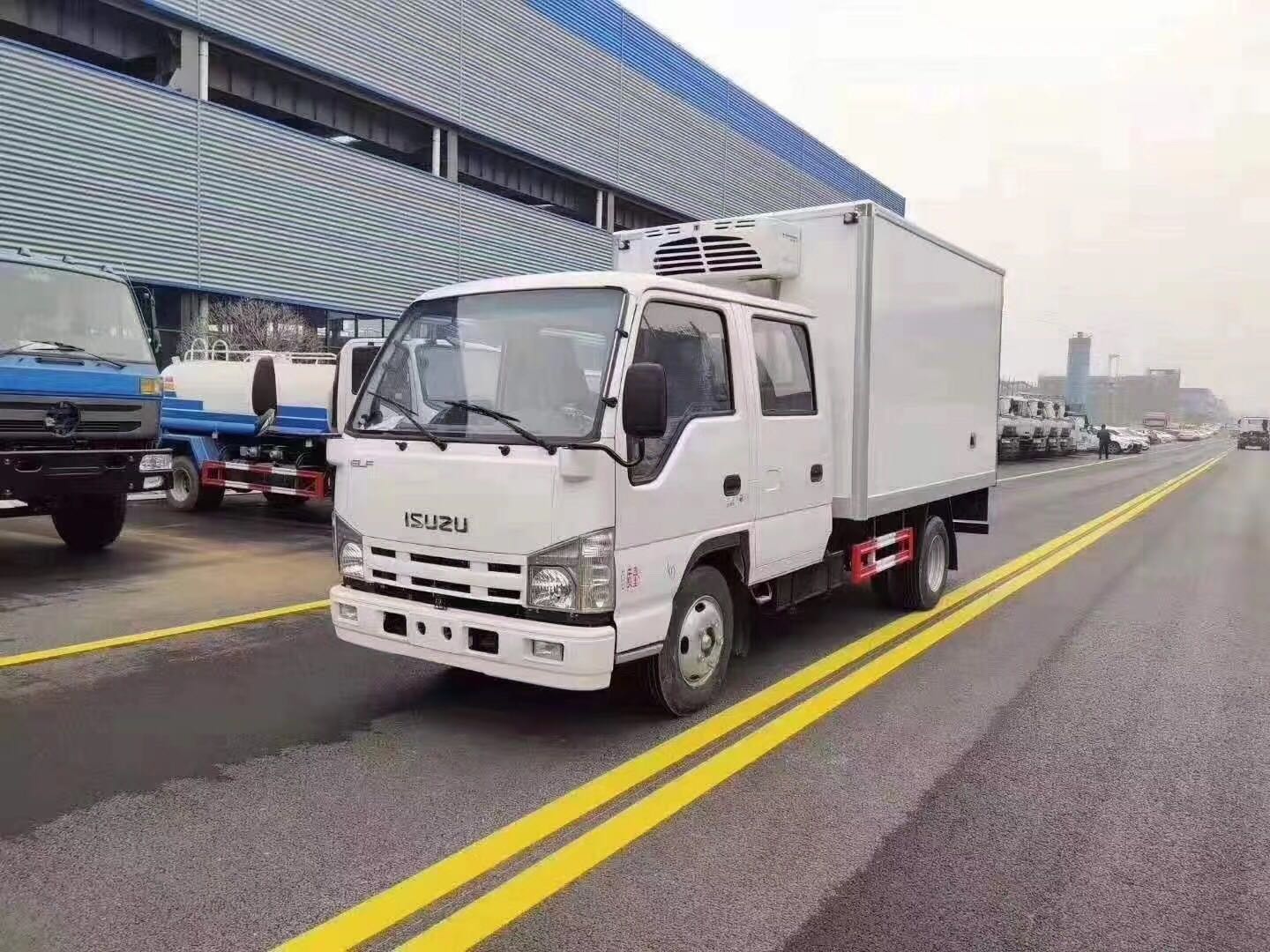 国六庆铃五十铃双排冷藏车