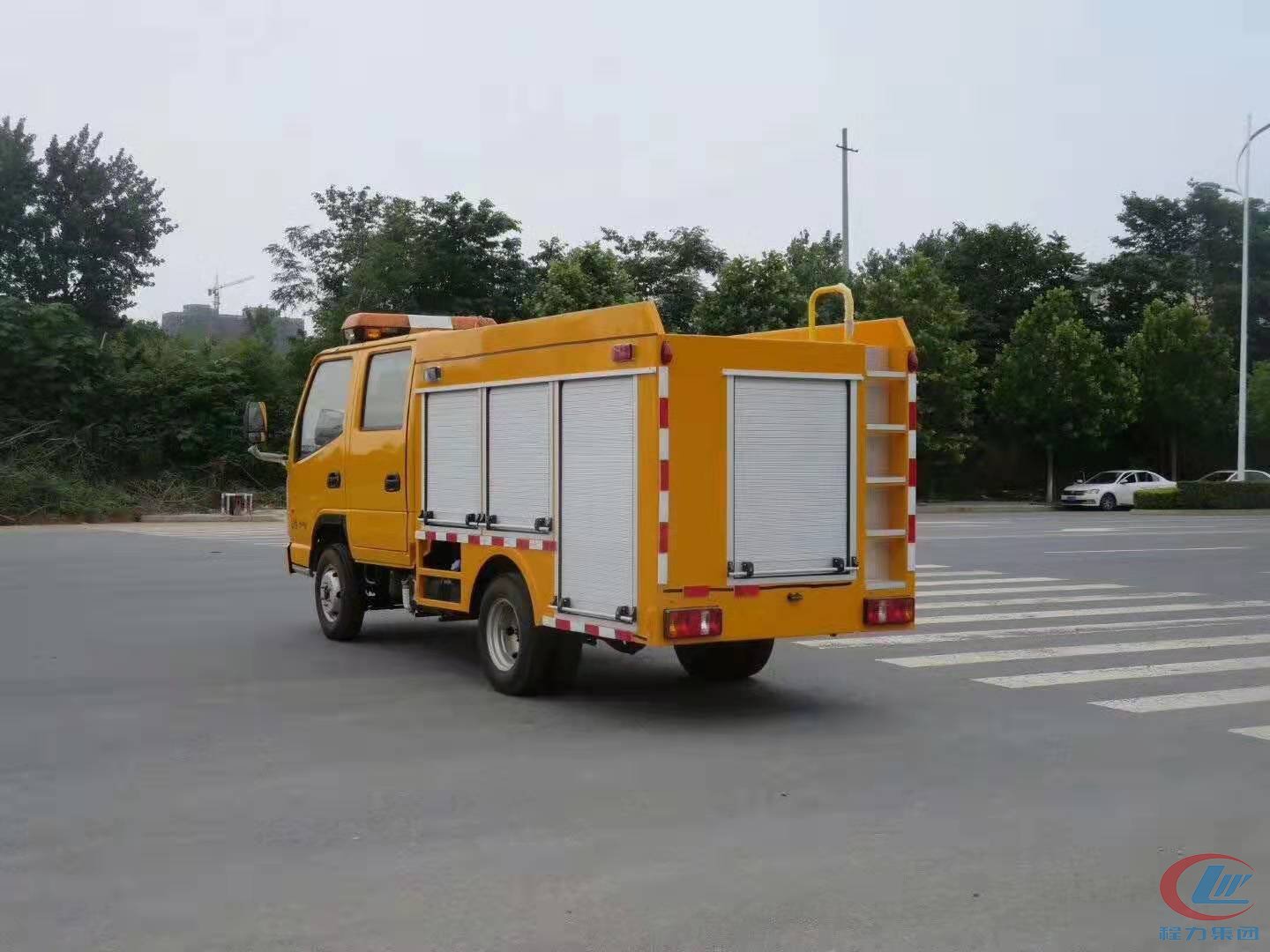 凯马双排抢险车，凯马救险车